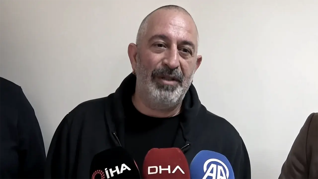 Cem Yılmaz, kalp krizi sonrası kontrolden geçti: “Sigarayı bıraktım”