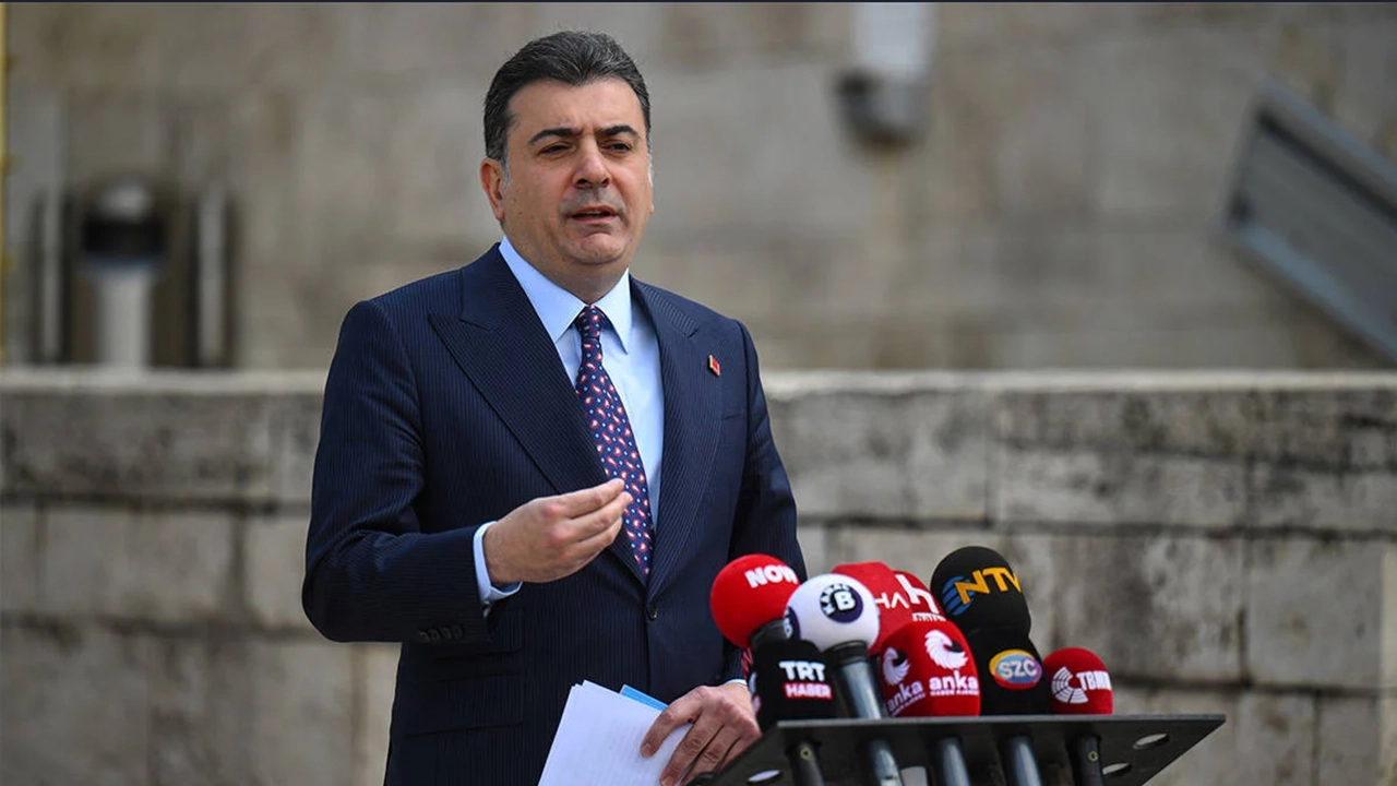 FON VURGUNU | Zeynel Emre: “Birden fazla bakan yardımcısı, siyasetçi ve bürokrat masada”
