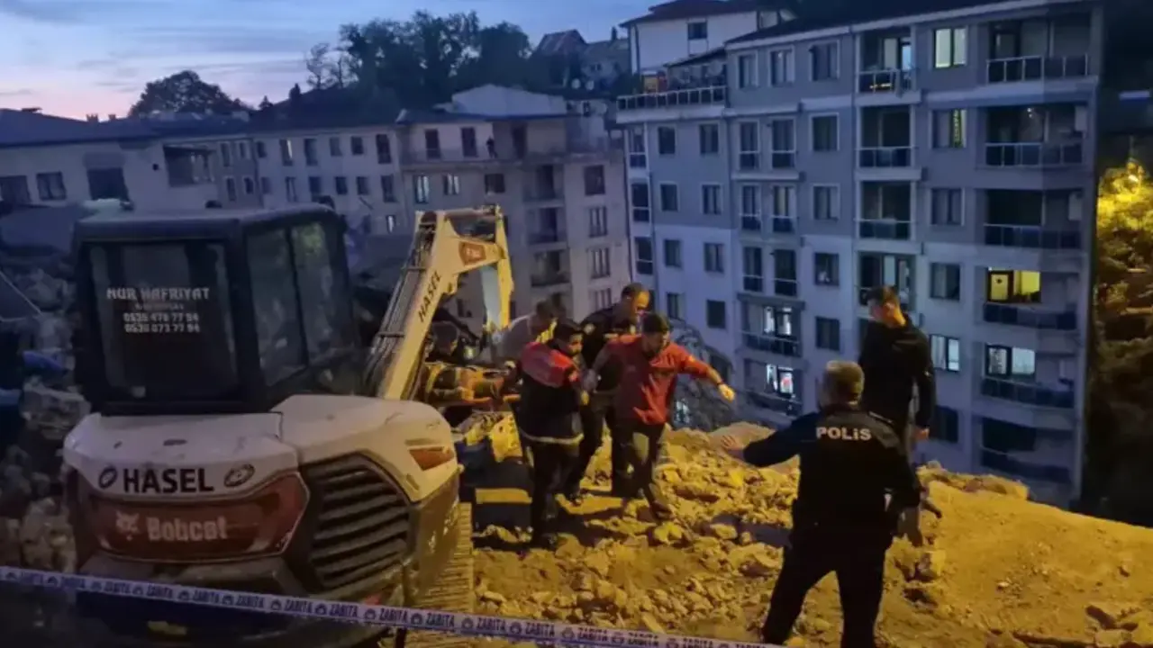 Zonguldak’ta 2 katlı bina çöktü: 1 ölü, 1 yaralı