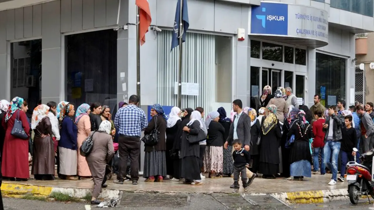 İşsizlik Fonu işverene akıyor; ilk 9 ayda 122 milyar liralık kaynak aktarıldı
