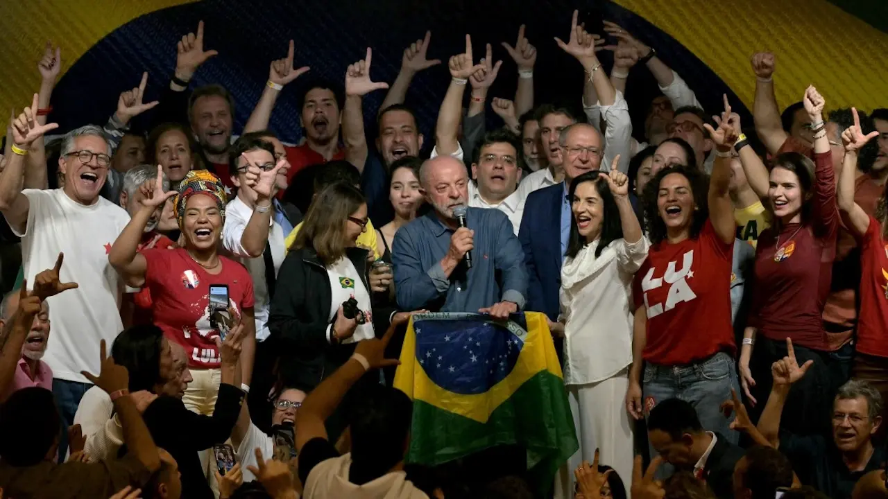 Brezilya’da seçimi Lula kazandı; Bolsonaro seçimin iptalini istiyor