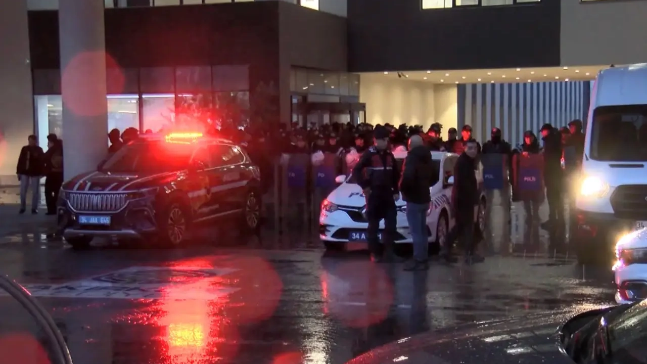 Bakırköy Belediyesi’ne ‘rüşvet ve ihale’ operasyonu: 56 gözaltı