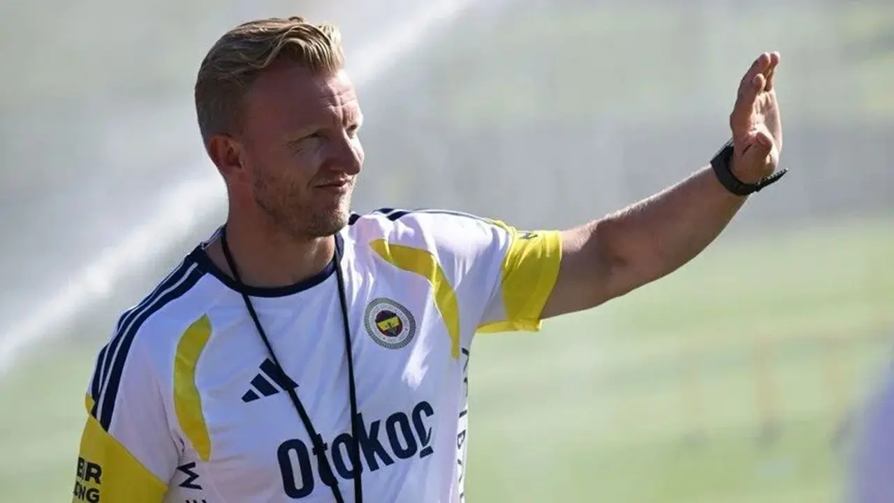 Fenerbahçe’de takımı Dirk Kuyt yönetecek!