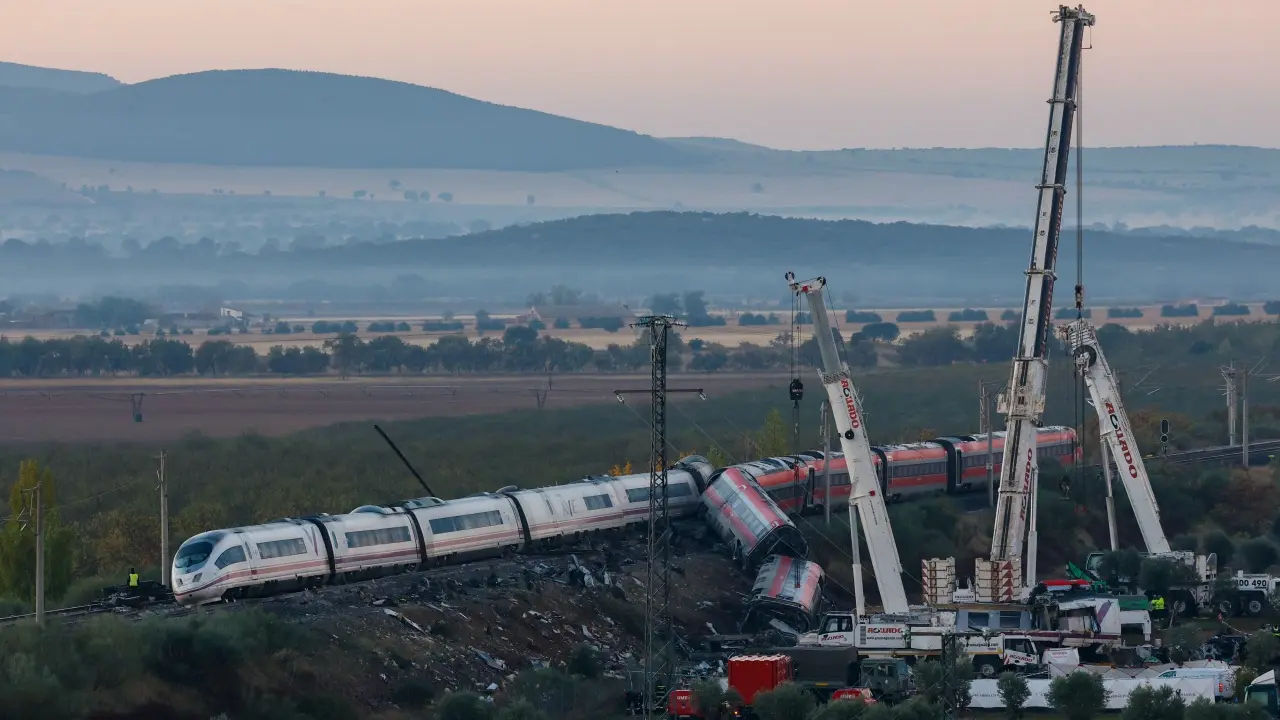 İspanya’da 3 günlük yas: Toledo’daki tren kazasında ölü sayısı 68’e yükseldi