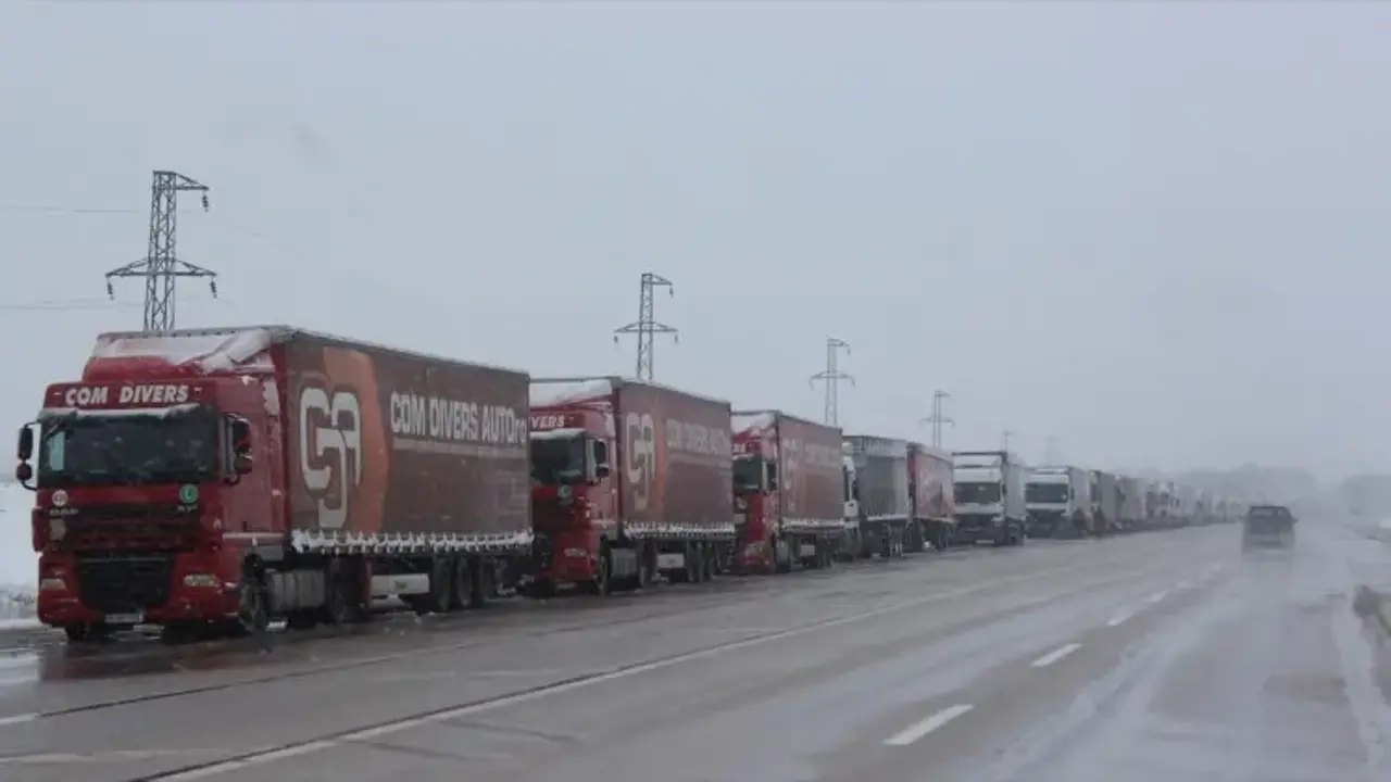 Kapıkule’de TIR geçişleri normale döndü ancak kriz sürüyor